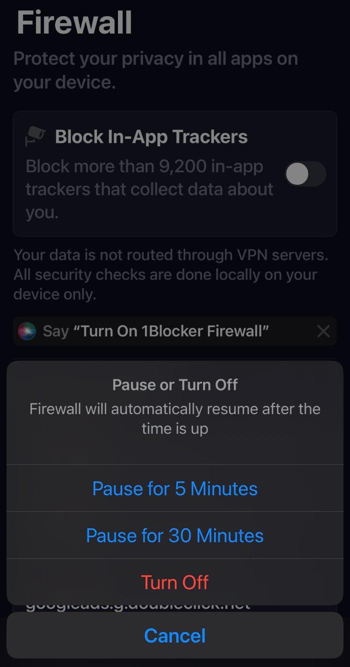 1Blocker’s firewall with a pop-up for its Pause or Turn Off options.